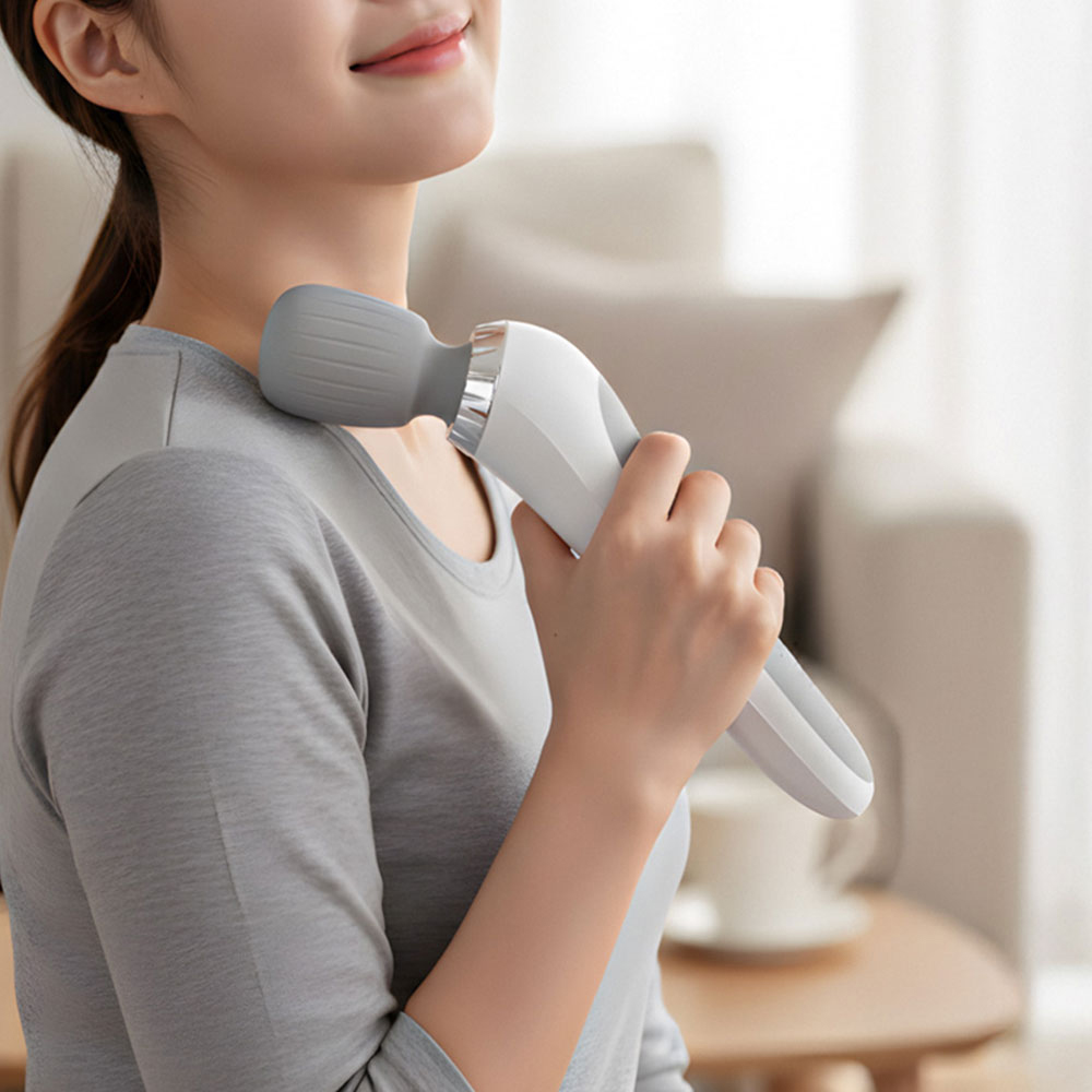 [지니큐] 무선 휴대용 핸디형 마사지기 안마기 토탈바디케어 ZQ-700MB